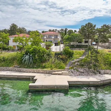 Karla Apartment Silo (Krk)